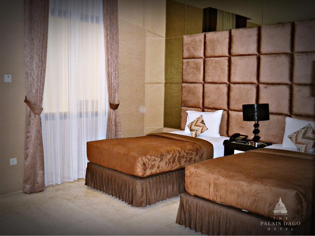 The Palais Hotel Dago Бандунг Экстерьер фото
