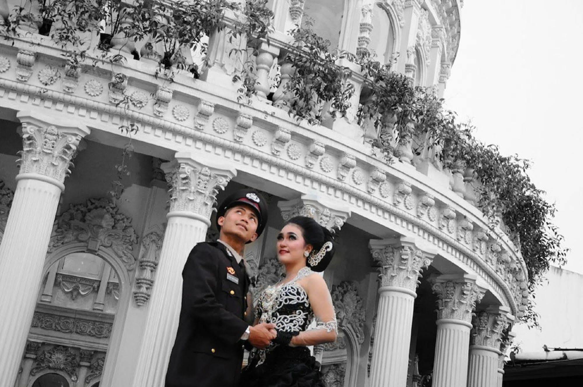 The Palais Hotel Dago Бандунг Экстерьер фото